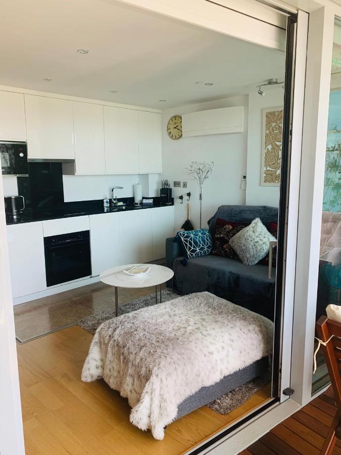 지브롤터 Luxe Studio Seconds From The Marina And City Centre 아파트 외부 사진